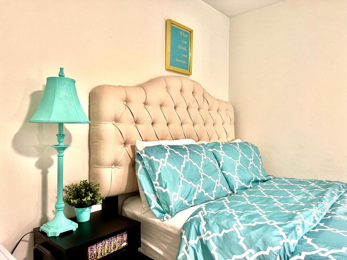 Private Room With Shared Bathroom On The 1St Floor 10 Minutes Walk To University Of Washington Seattle Exterior photo